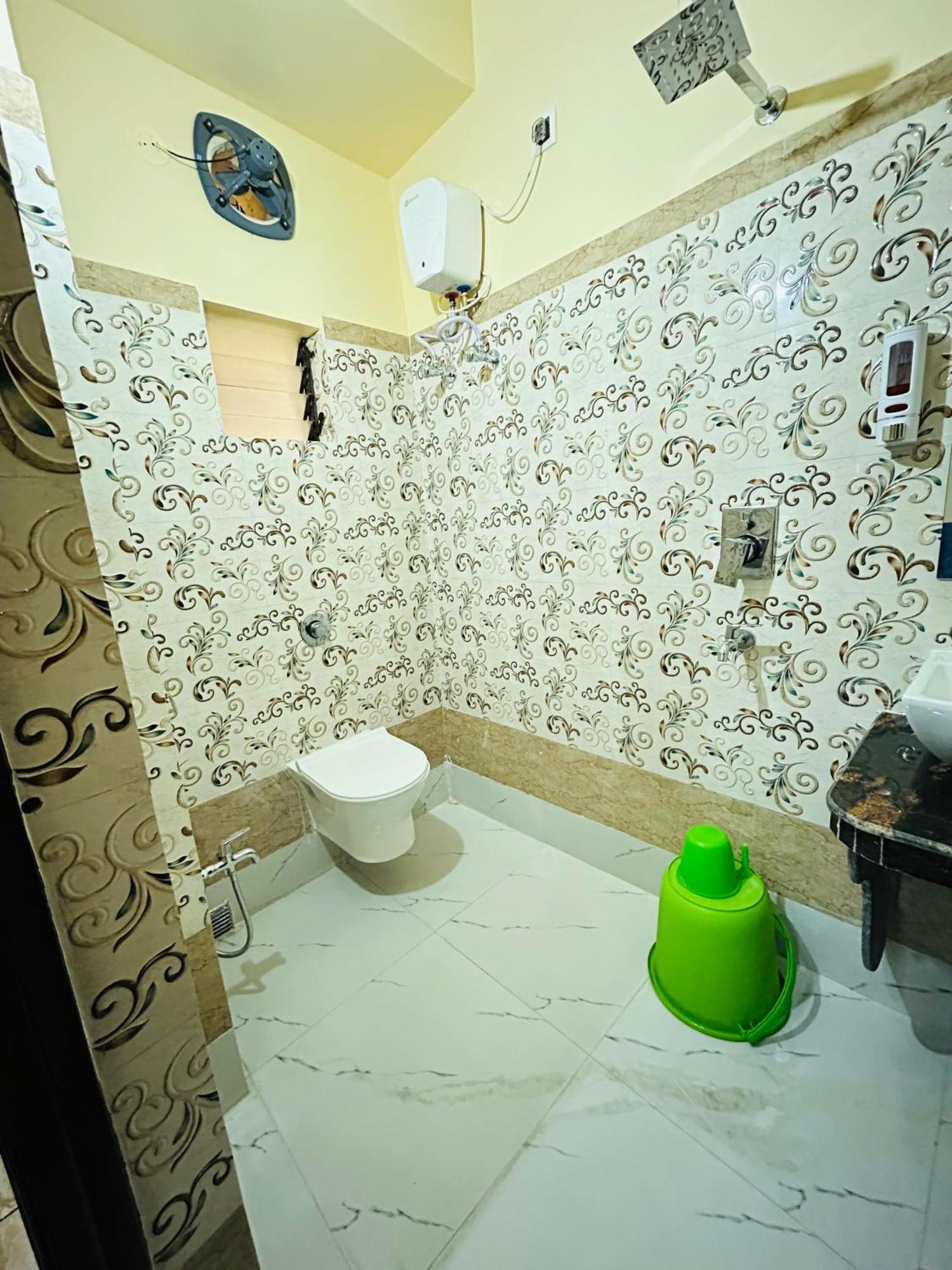 Hotel Kanan Inn Calcutta Exterior foto