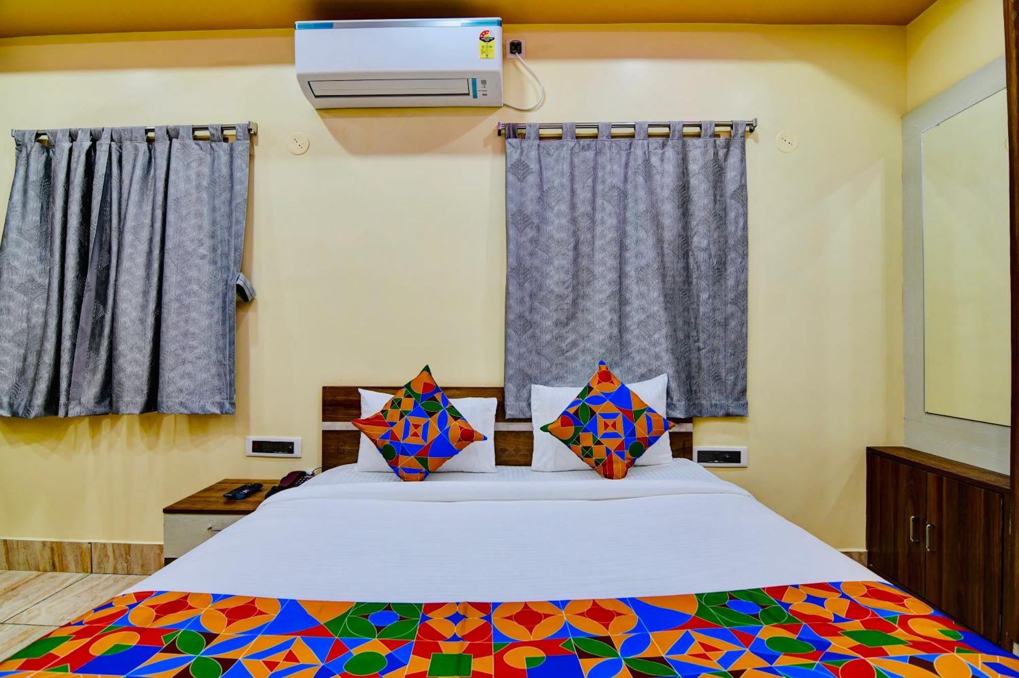 Hotel Kanan Inn Calcutta Exterior foto