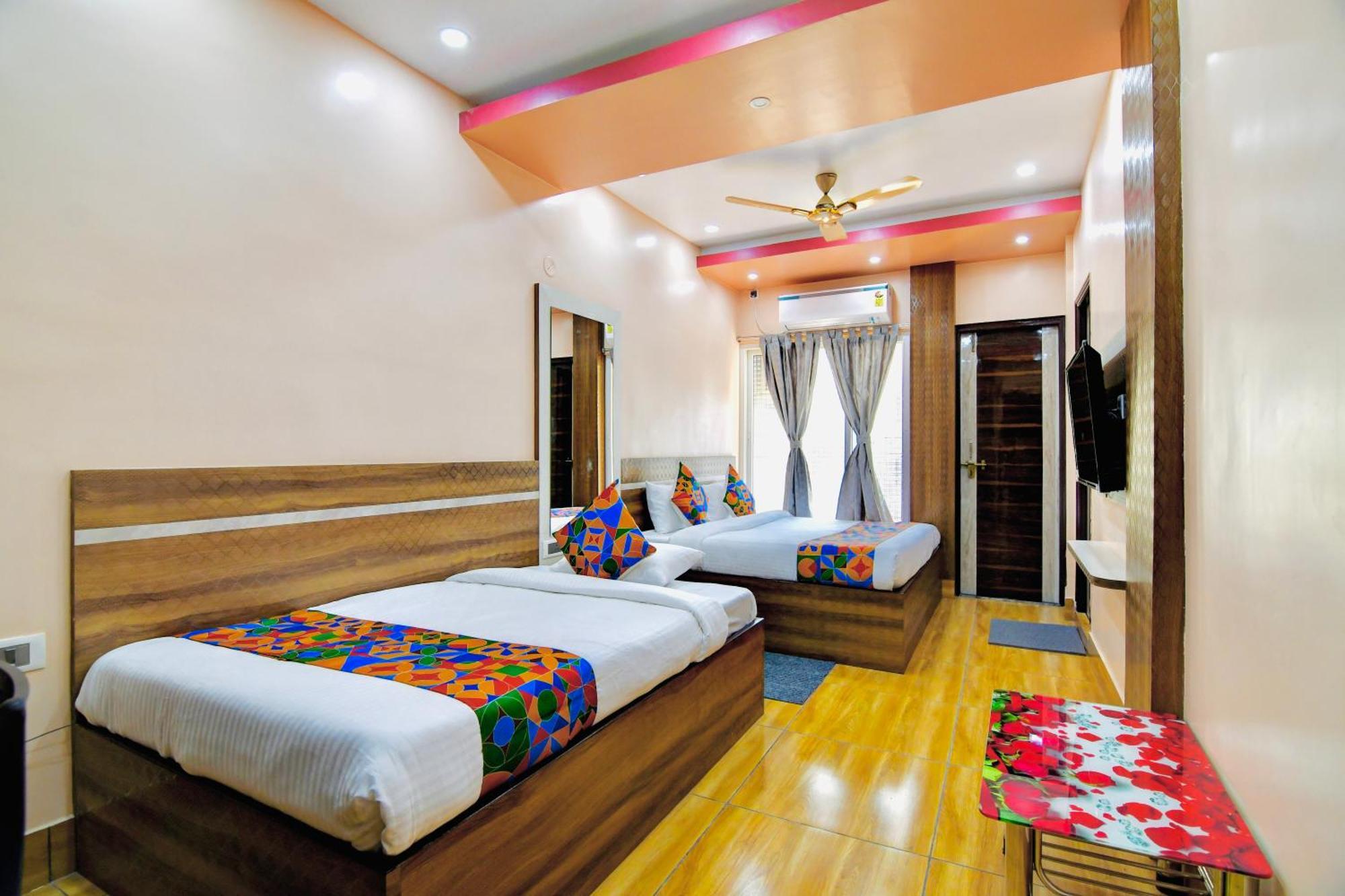 Hotel Kanan Inn Calcutta Exterior foto